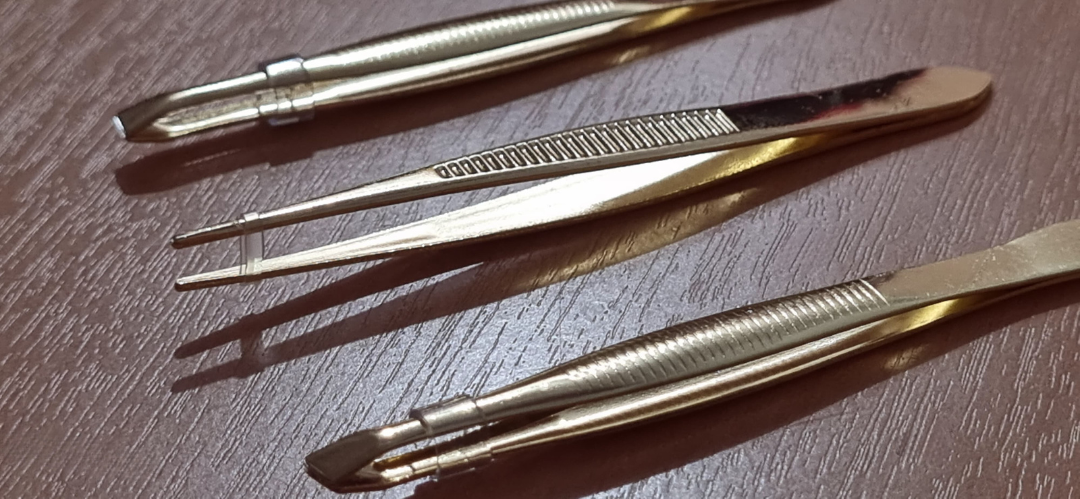 Kit Pinças Gold Para Sobrancelhas Beauty Tools - Imagem 3